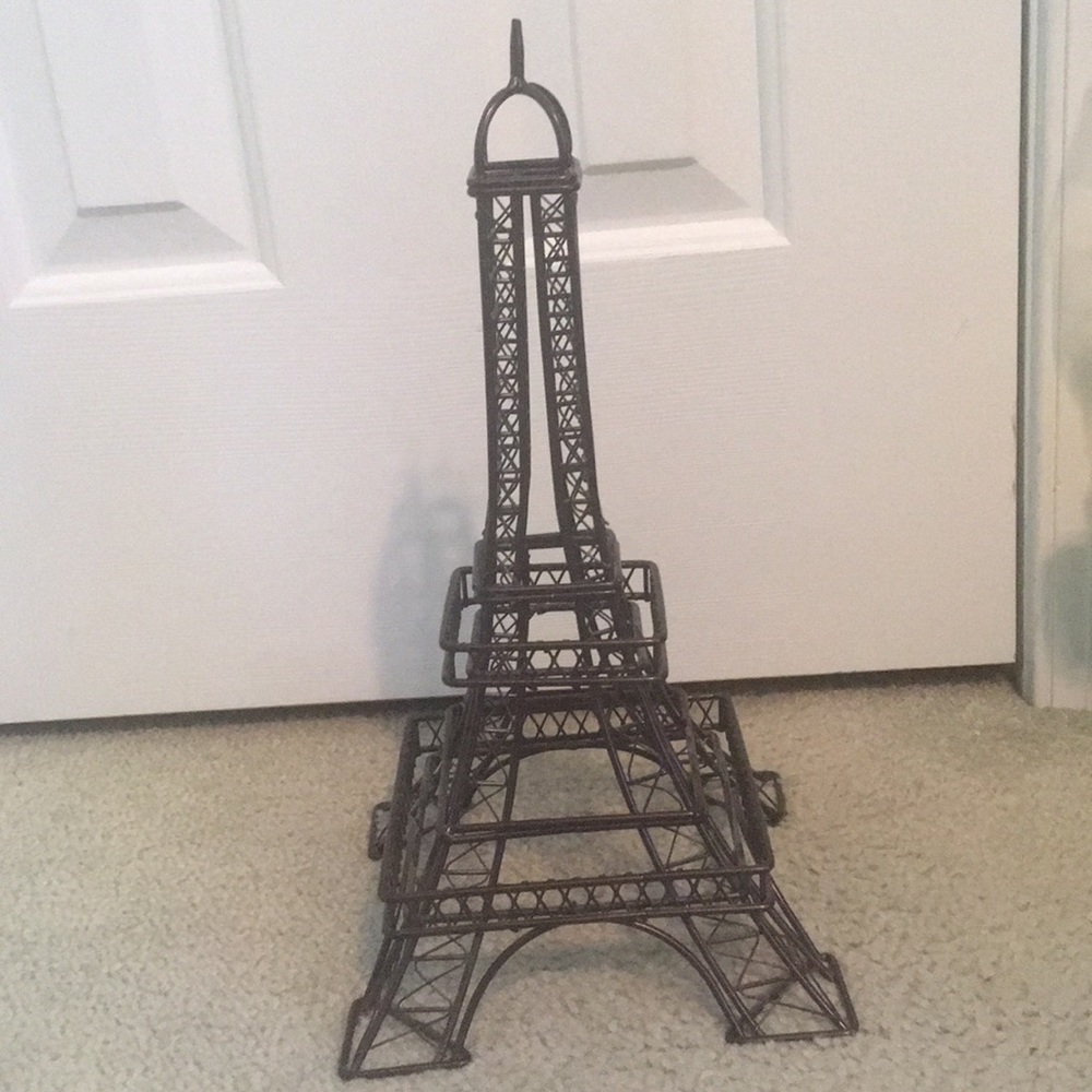 Metal Wire Eiffel Tower Decor